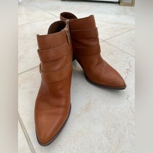 Franco Sarto Camel Leather Ankle Boots w/Stunning Gold Buckles & Stacked Heel